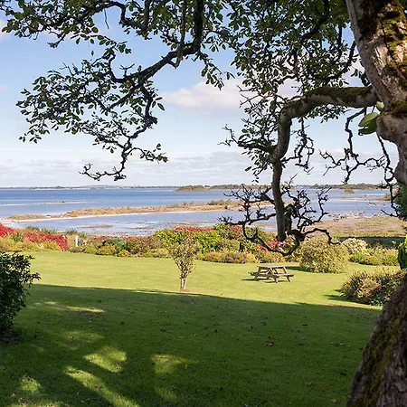 Hotel Corrib View 3*